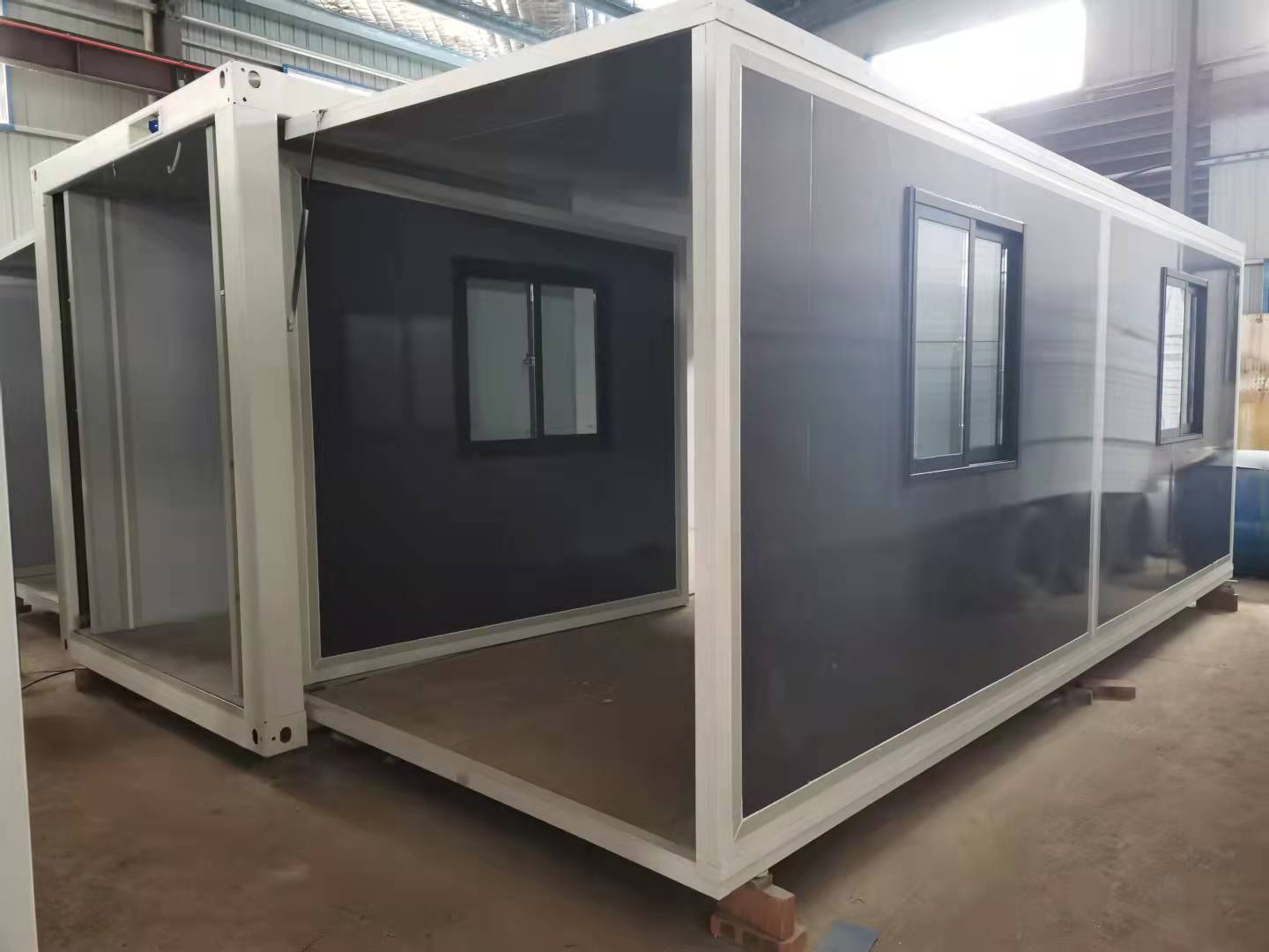 Expandable House Dark Grey