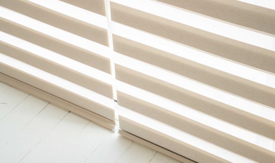 Spark Designer Fabric Finished Blinds Glow (61)