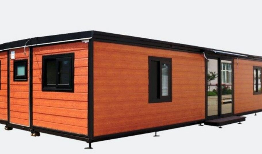 40 Foot Expandable Home Three Bedroom On Clearing5