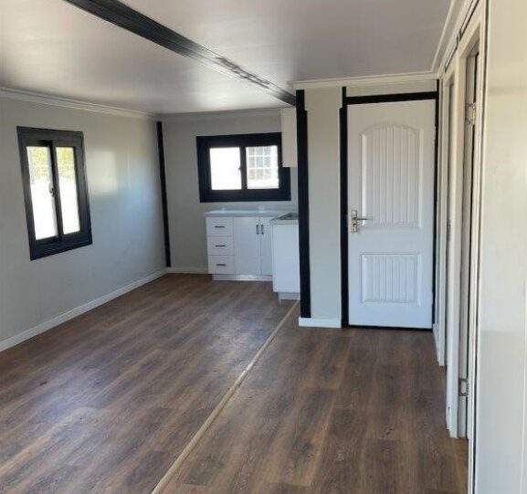 40 Foot Expandable Home Three Bedroom On Clearing8