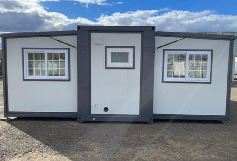 Expandable Transportable Glass Home4