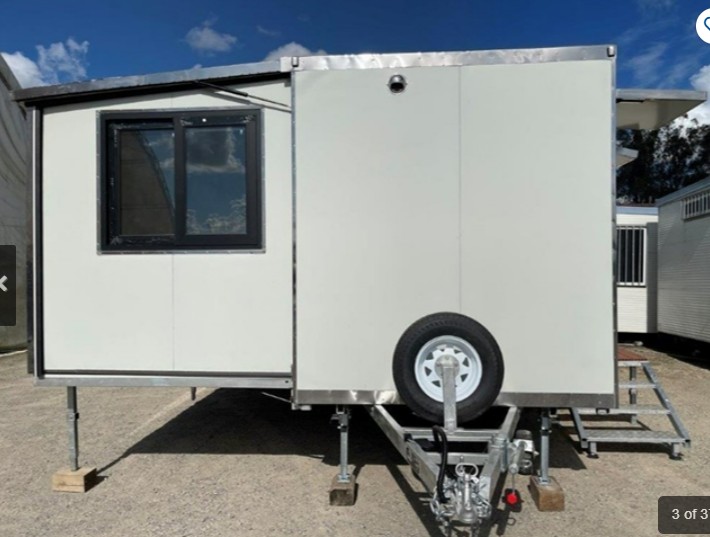 Trailer Self Contained Lounge1