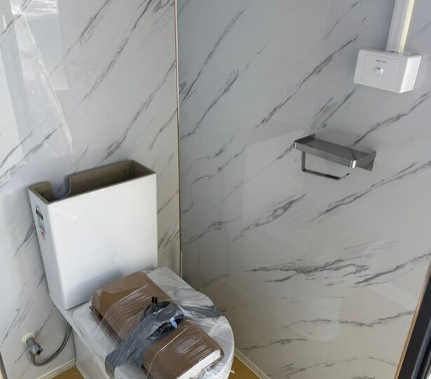 Transportable Bathroom Shower2